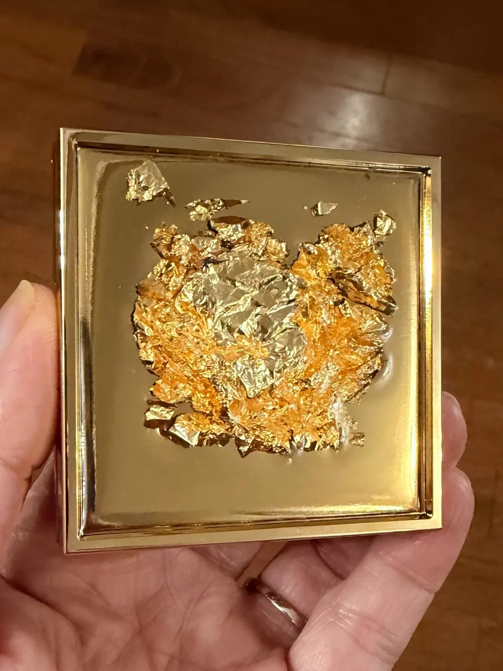 Chantecaille Precious Gold Illuminating Powder - Gold